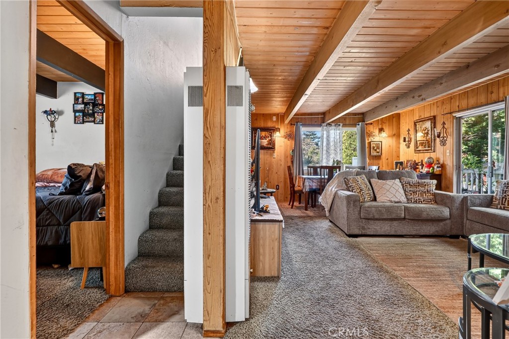 208 Heliotrope Property Photo 36