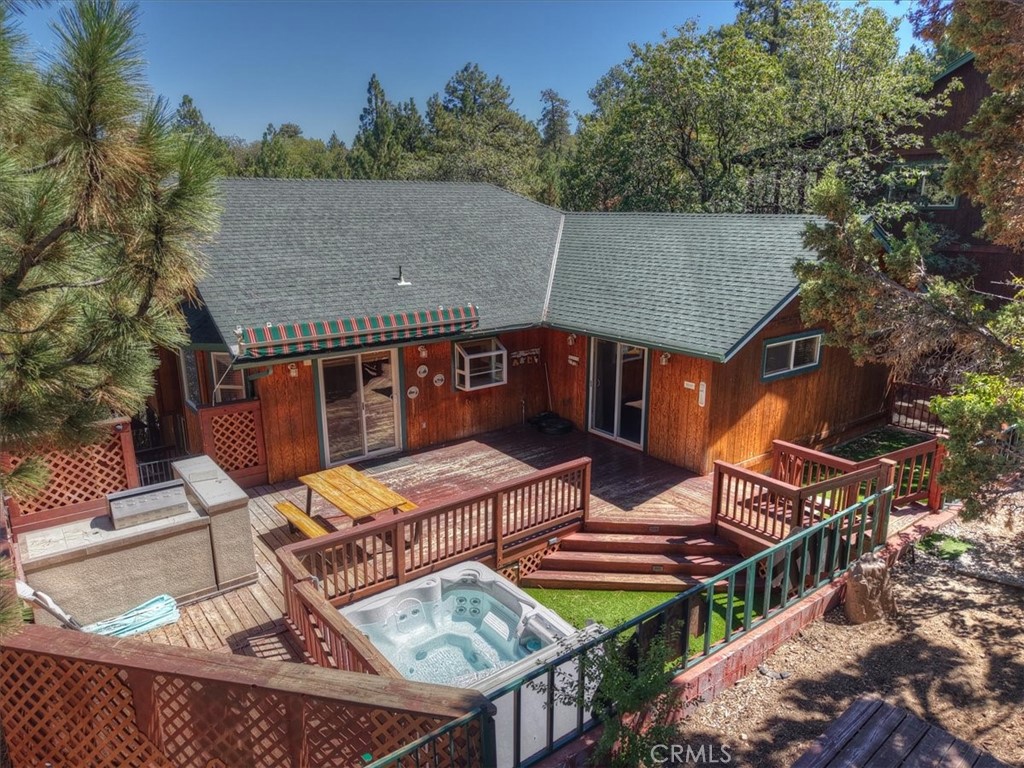 473 Villa Grove Property Photo 4