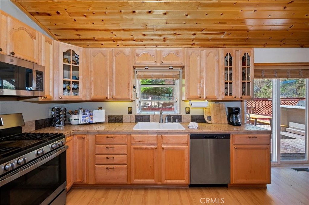 473 Villa Grove Property Photo 20