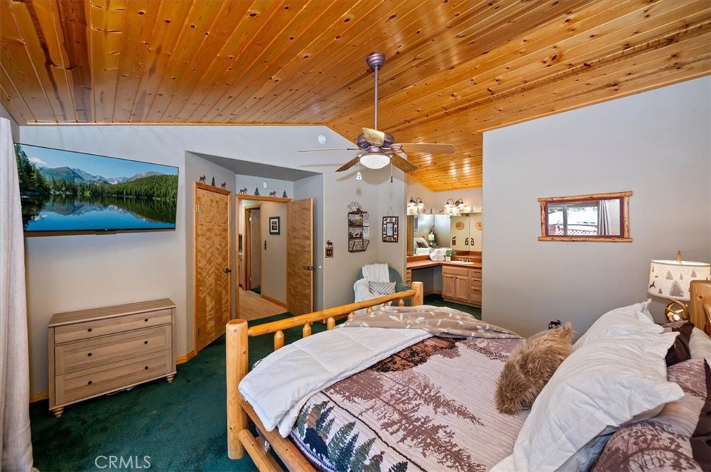 473 Villa Grove Property Photo 25