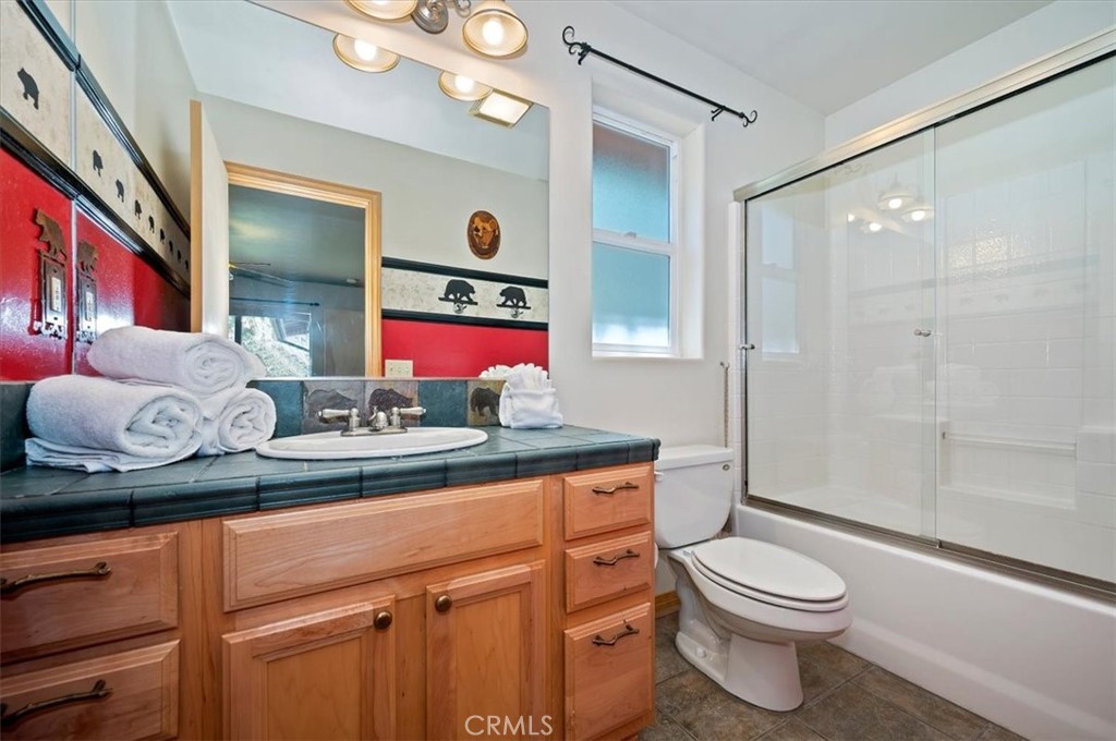 473 Villa Grove Property Photo 35