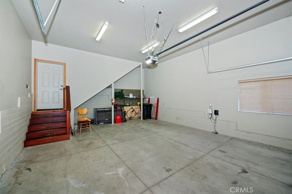 473 Villa Grove Property Photo 36