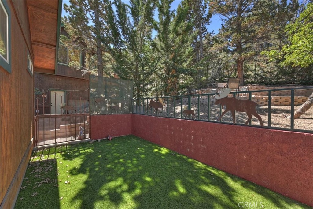473 Villa Grove Property Photo 45