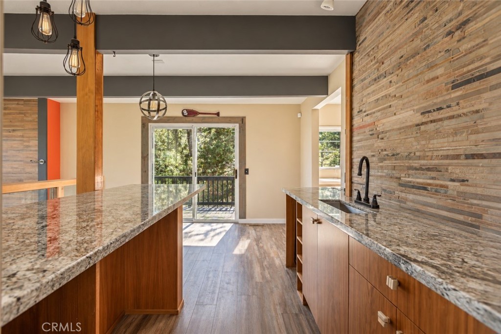 28264 Arbon Property Photo 8