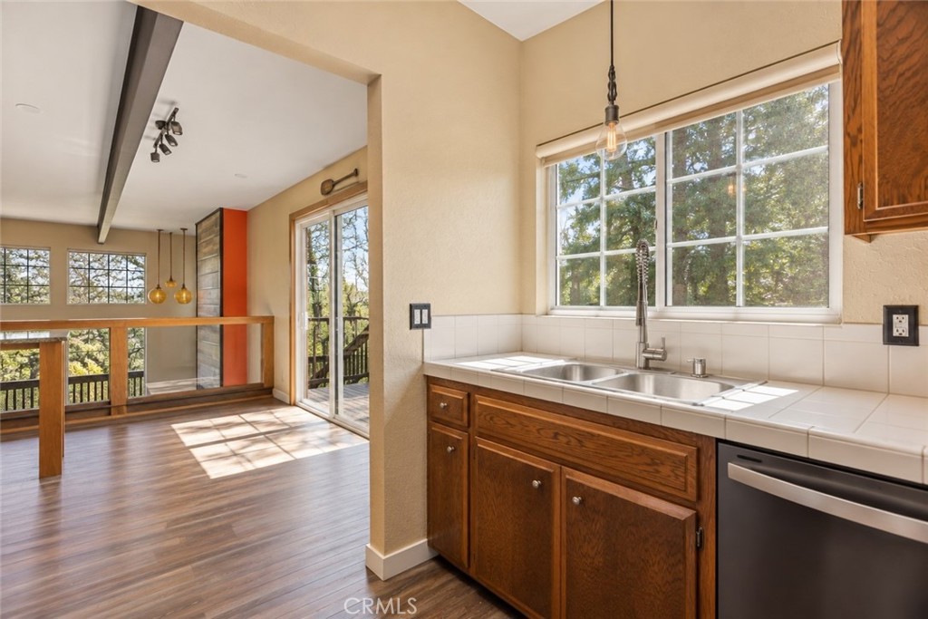 28264 Arbon Property Photo 15