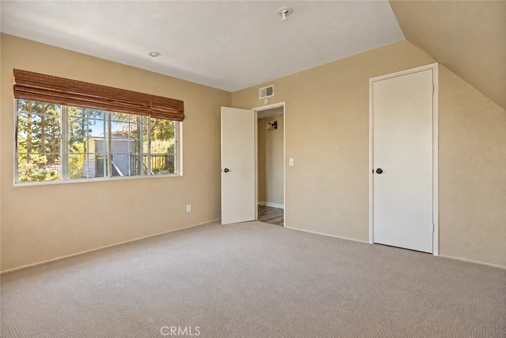 28264 Arbon Property Photo 37