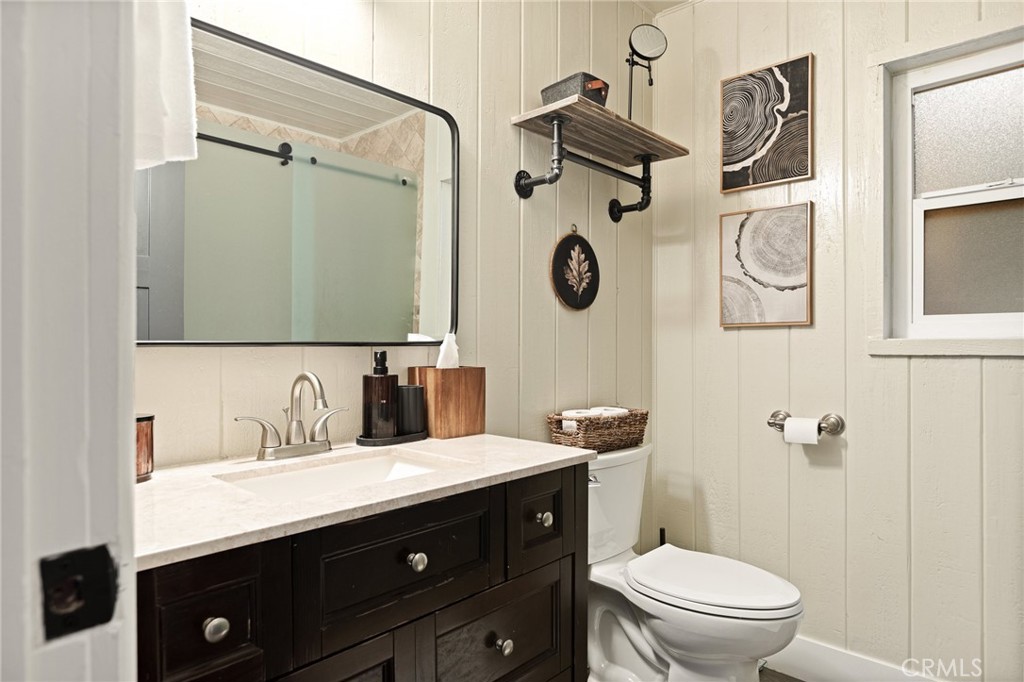 24379 San Moritz Property Photo 10