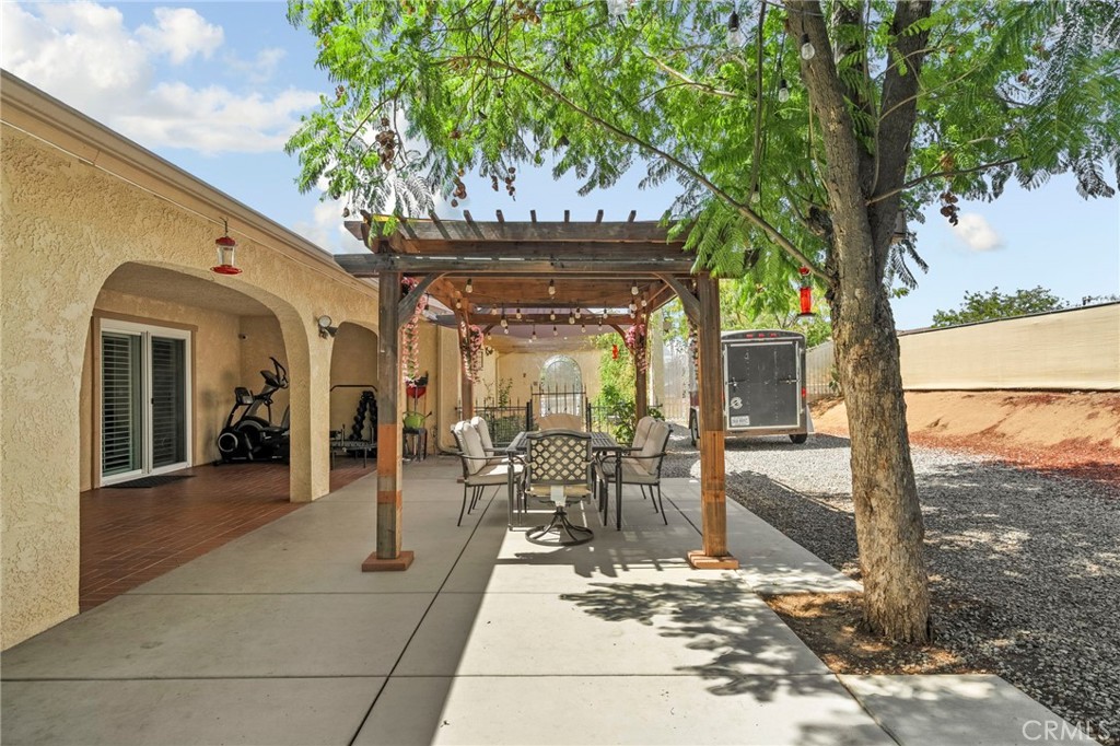 11990 Lasselle Street Property Photo 8