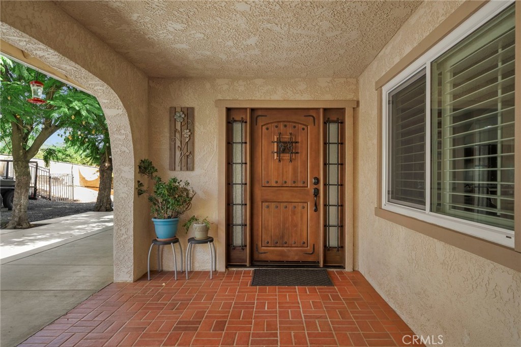 11990 Lasselle Street Property Photo 9