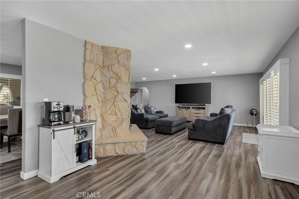 11990 Lasselle Street Property Photo 14