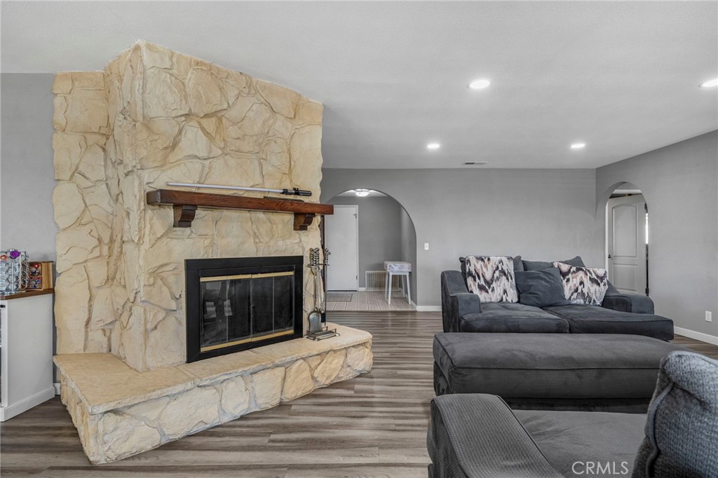 11990 Lasselle Street Property Photo 15