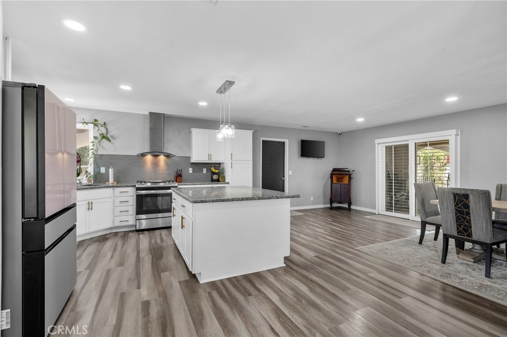 11990 Lasselle Street Property Photo 16