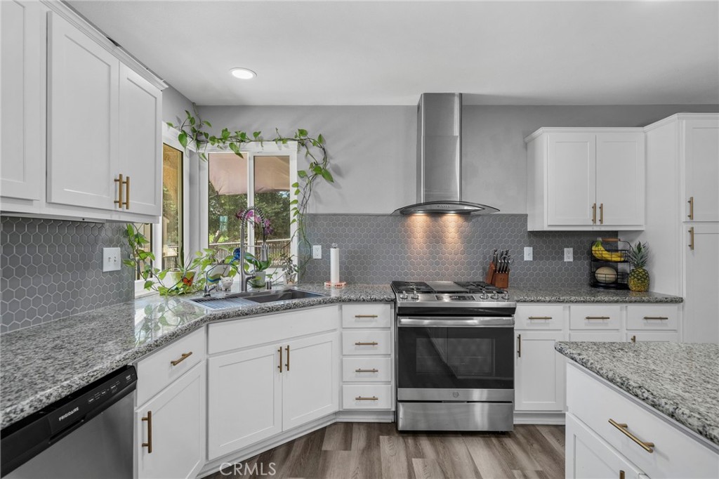 11990 Lasselle Street Property Photo 18