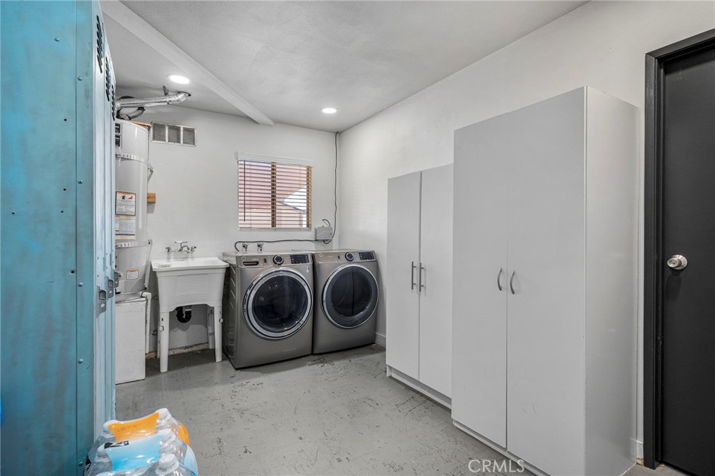 11990 Lasselle Street Property Photo 36
