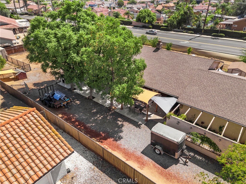 11990 Lasselle Street Property Photo 37