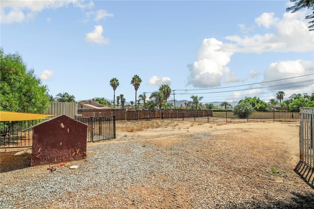 11990 Lasselle Street Property Photo 40
