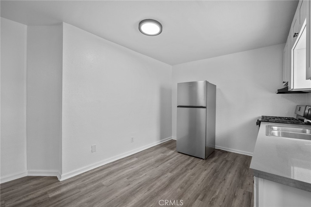 9538 Compton Avenue Property Photo 11
