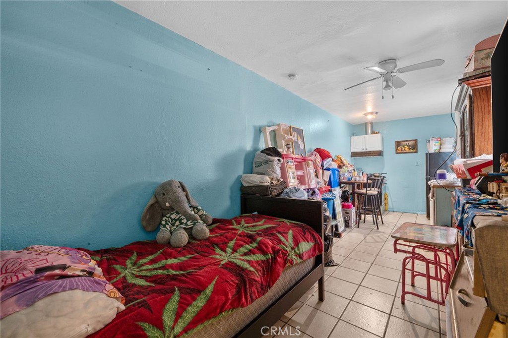 9538 Compton Avenue Property Photo 21