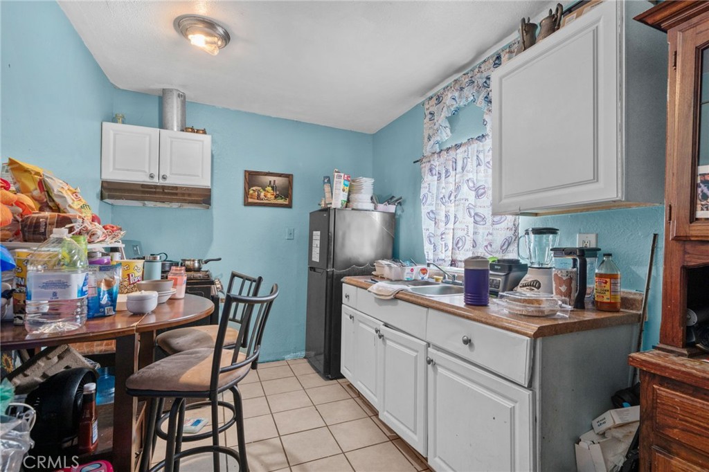 9538 Compton Avenue Property Photo 22