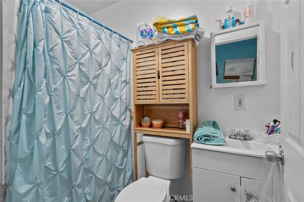 9538 Compton Avenue Property Photo 24