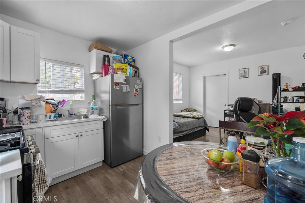 9538 Compton Avenue Property Photo 28