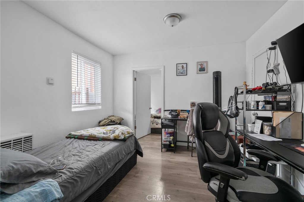 9538 Compton Avenue Property Photo 30