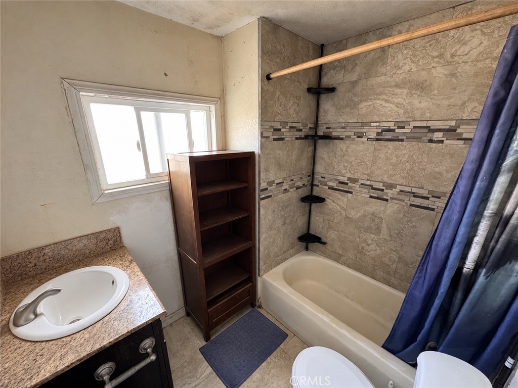 25508 Paloma Drive Property Photo 10
