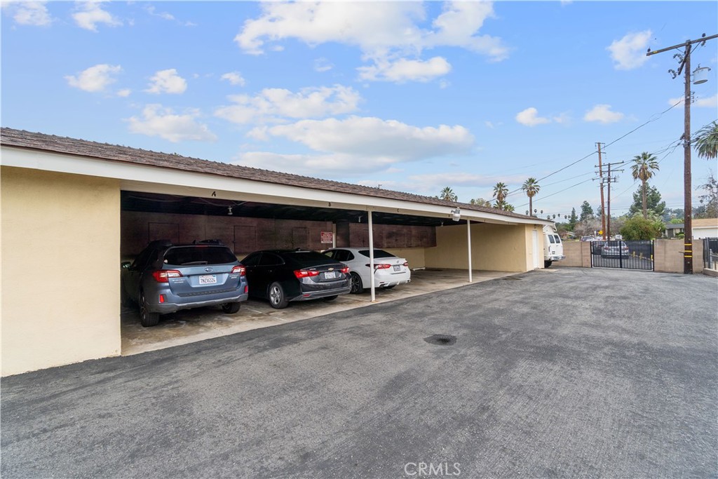 534 Roosevelt Road A Property Photo 17
