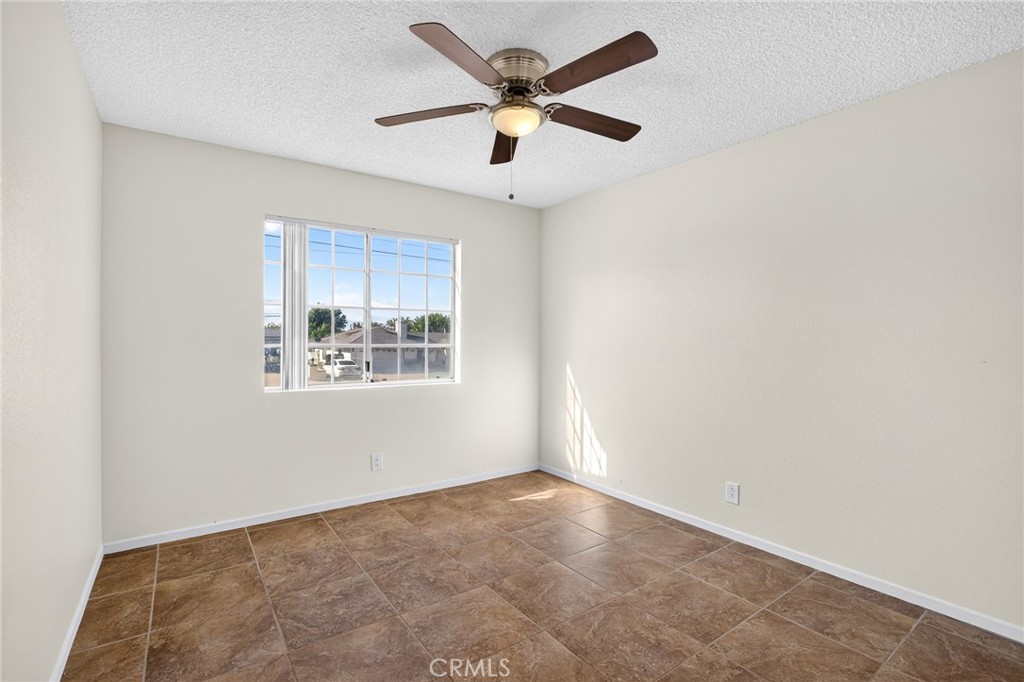 35640 Avenue H Property Photo 20