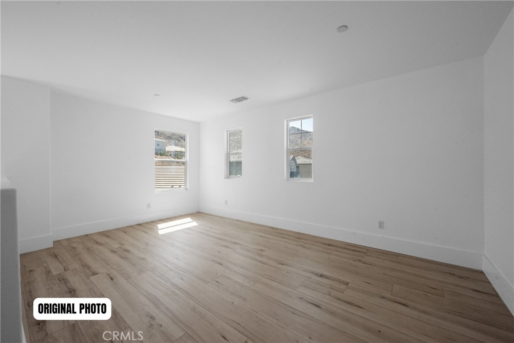 21199 Old Gate Court Property Photo 6