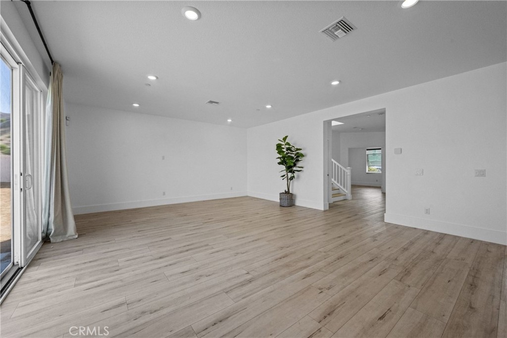21199 Old Gate Court Property Photo 15
