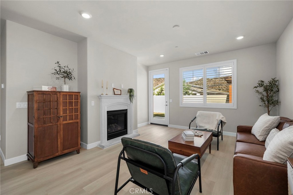 3915 Oregon Ash Property Photo 6