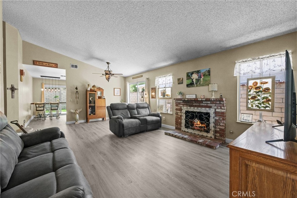 12772 Tehama Circle Property Photo 3