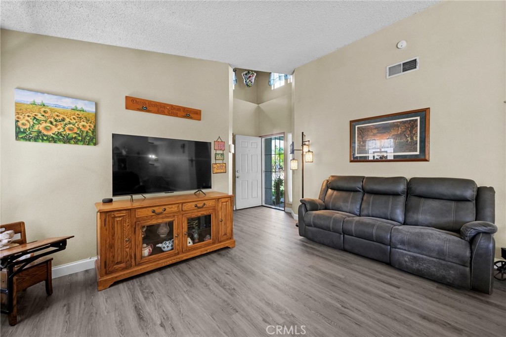 12772 Tehama Circle Property Photo 10