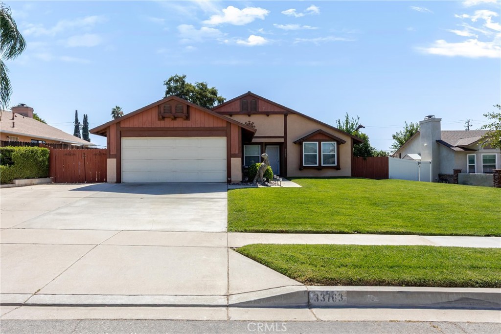 33763 Noreen Property Photo 3