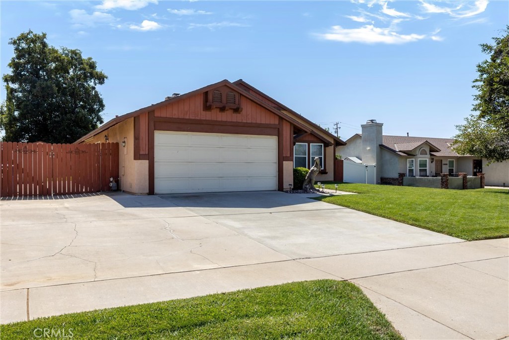 33763 Noreen Property Photo 4