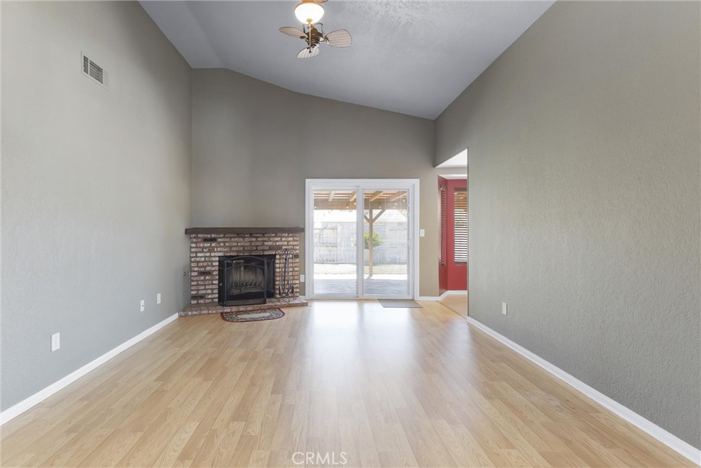 33763 Noreen Property Photo 12