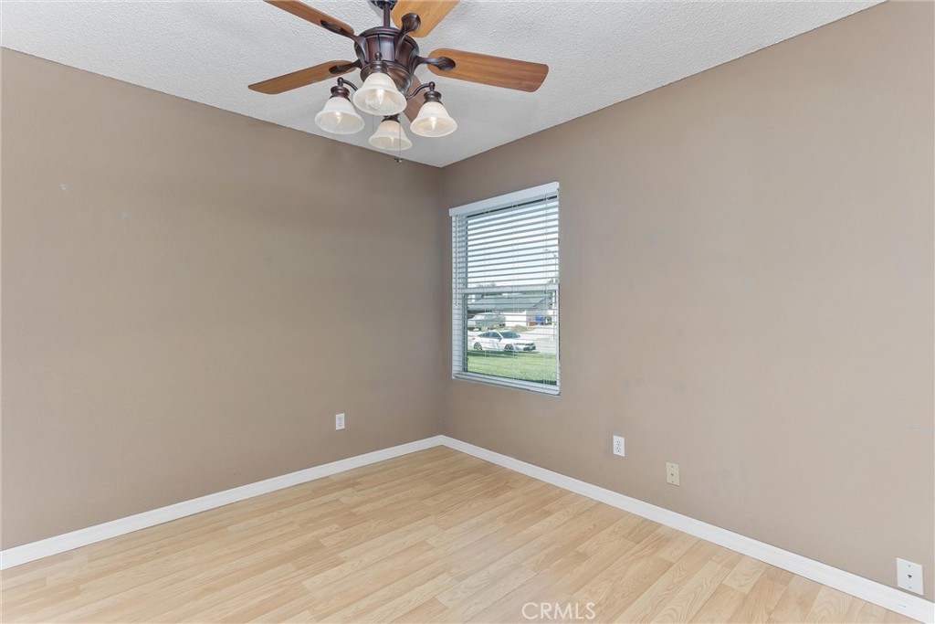 33763 Noreen Property Photo 15