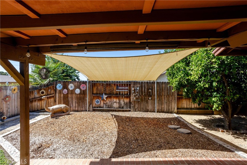 33763 Noreen Property Photo 23