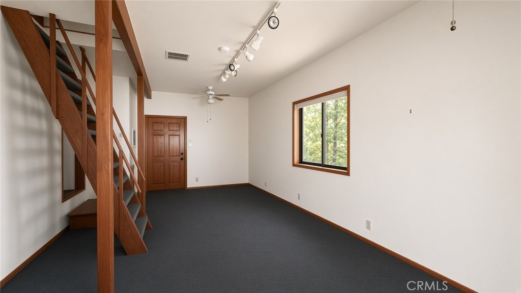 25075 Basel Property Photo 16
