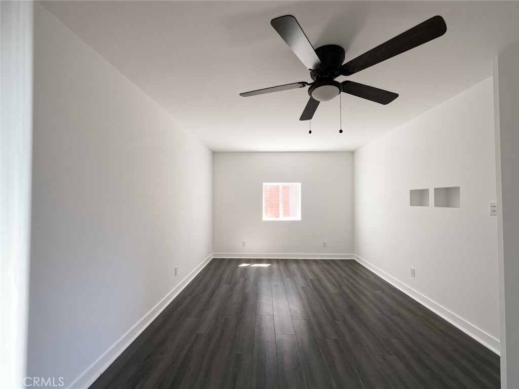 25075 Basel Property Photo 24