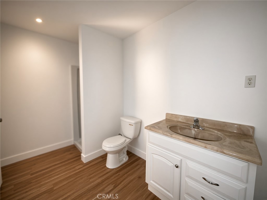 25075 Basel Property Photo 25