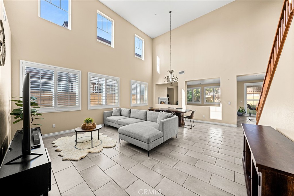 11002 Persimmon Property Photo 3