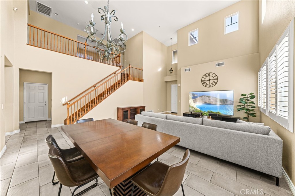 11002 Persimmon Property Photo 4