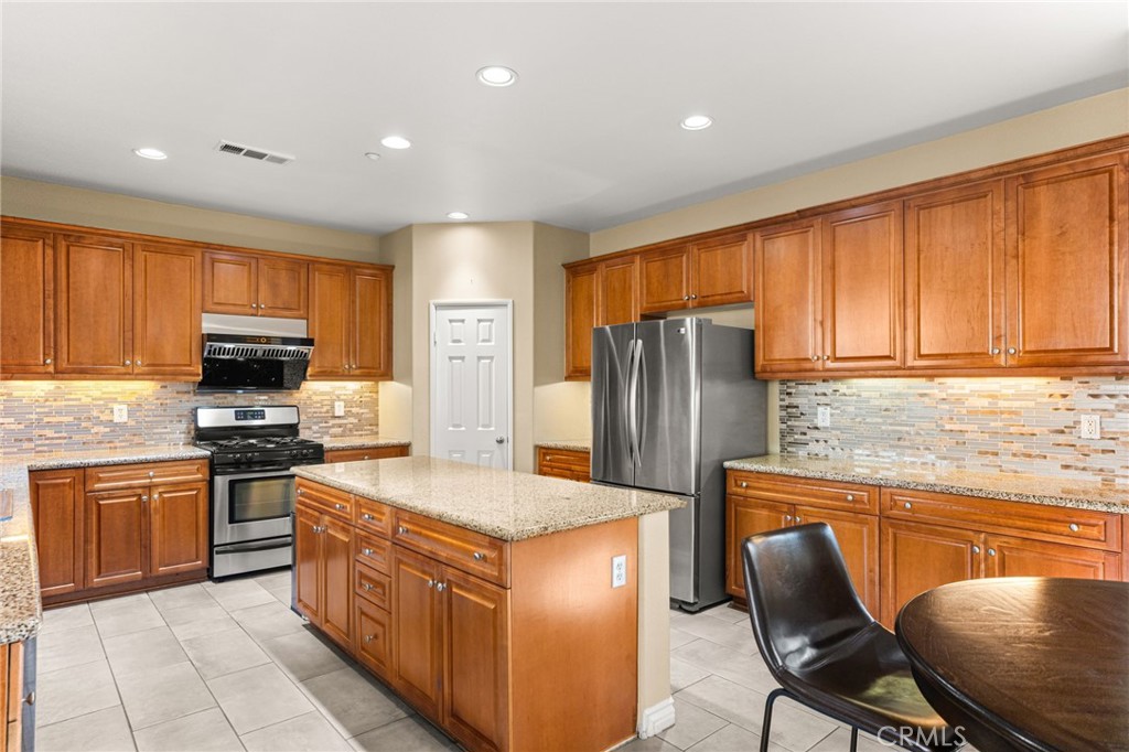 11002 Persimmon Property Photo 7