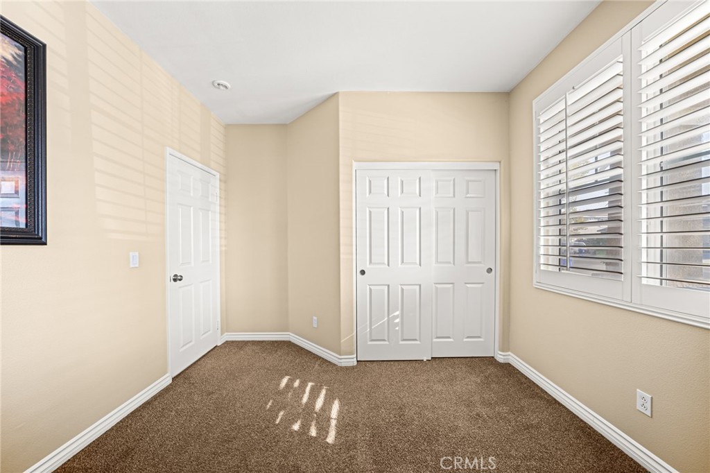11002 Persimmon Property Photo 16