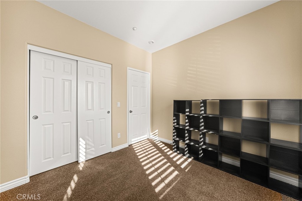 11002 Persimmon Property Photo 32