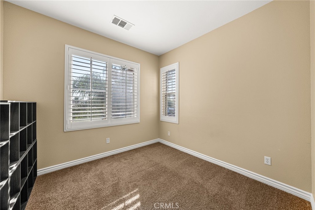 11002 Persimmon Property Photo 33