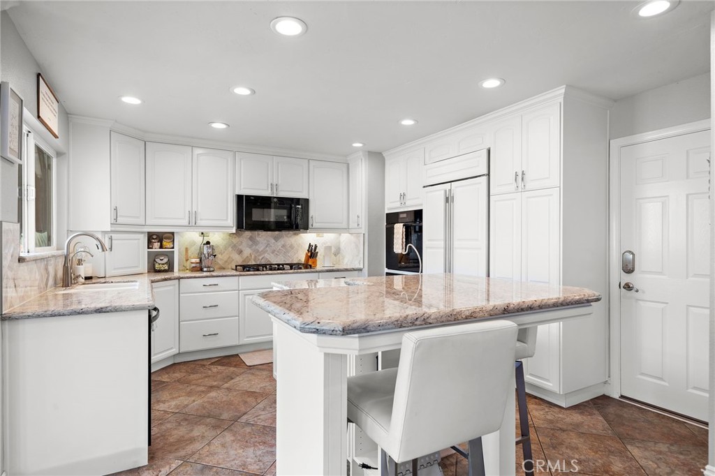 11587 Chadwick Property Photo 15