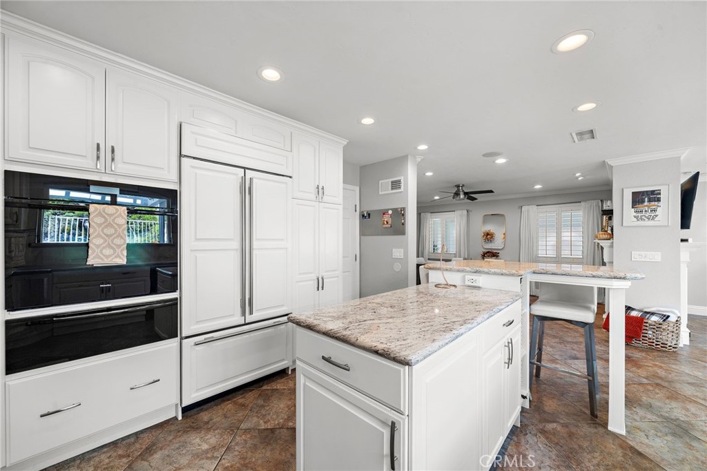 11587 Chadwick Property Photo 17